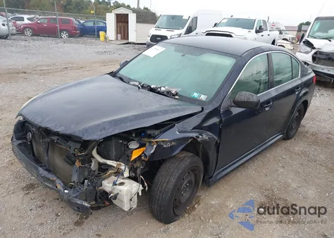 2013 Subaru Legacy 2.5I z USA, uszkodzony, nr VIN 4S3BMBA68D3008539